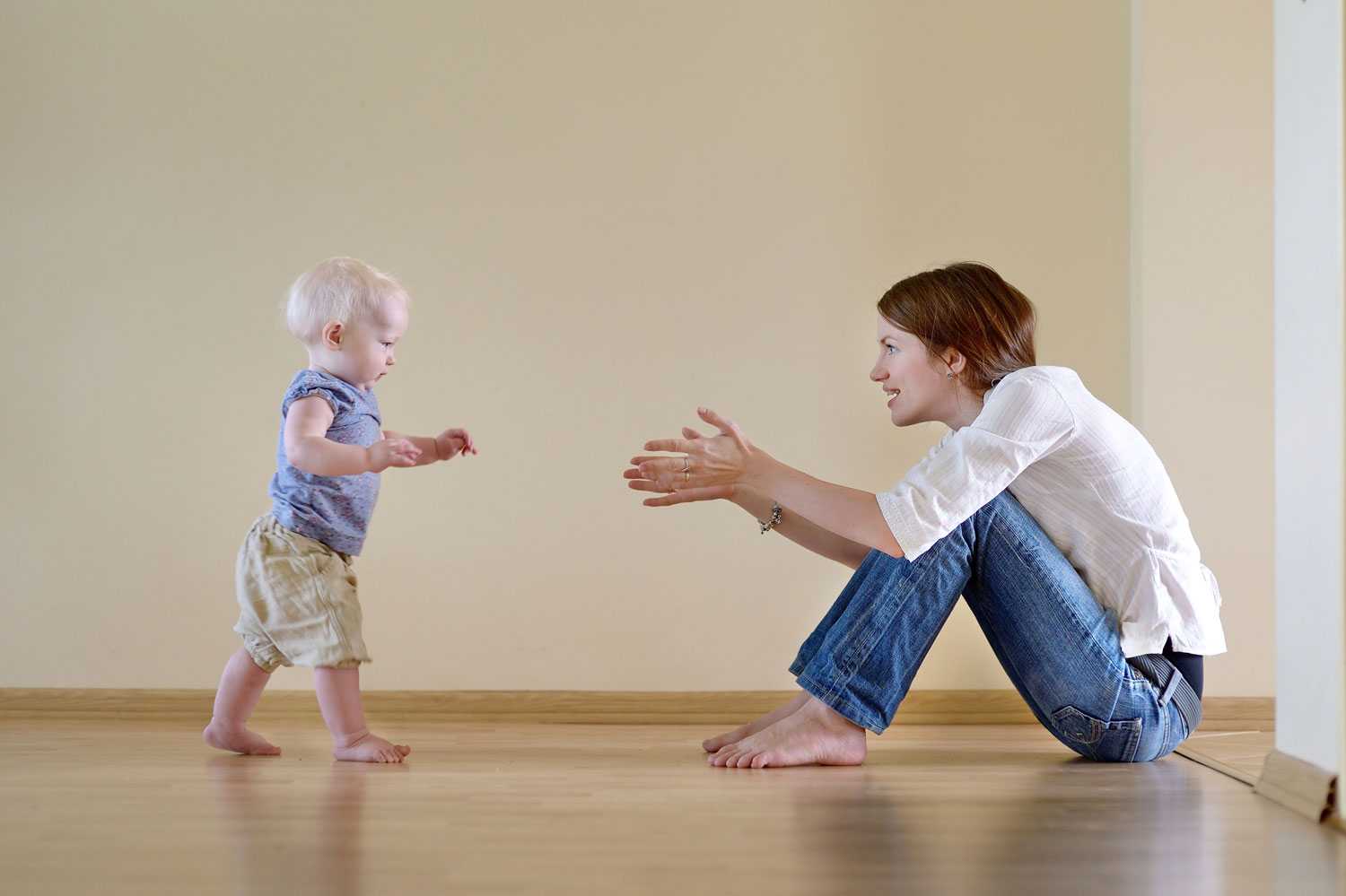 Ребенок 2 лет не разговаривает, в чем причина? как научить ребенка говорить в 2 года