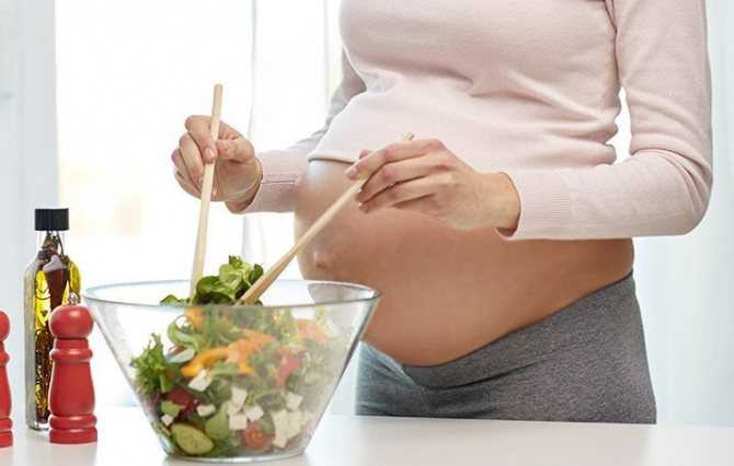 Чем опасен запор на ранних сроках беременности?