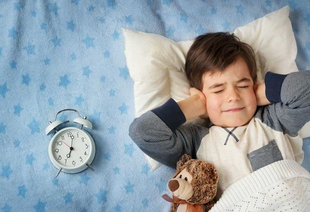 Ребенок не хочет спать: днем или ночью, в детском саду