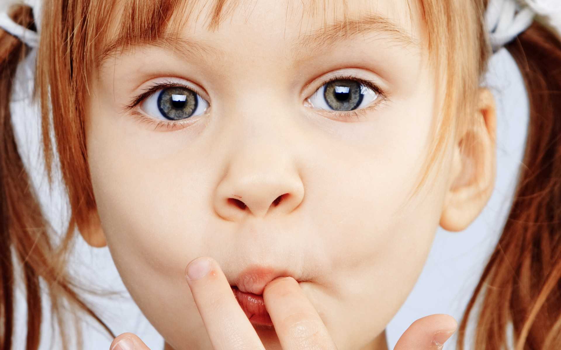 Ребенок шмыгает носом, а соплей нет - причины, что делать, советы доктора
