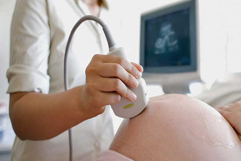 Маловодие при беременности: причины и последствия, лечение, умеренное, выраженное, профилактика, отзывы, чем опасно