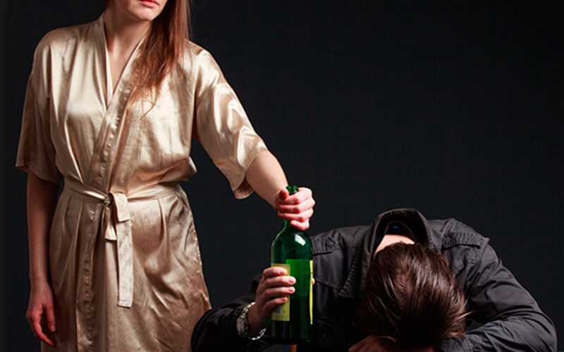 Поступки алкоголика: как он ведет себя в разных ситуациях | - благотворительный фонд "ника"