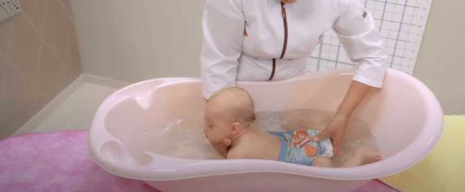 На что нужно обратить внимание при покупке ванночки для купания новорожденного Какие бывают ванночки Идеальный цвет и размер ванночки