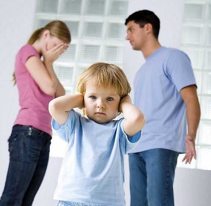 Неприятие ребенка в семье — как психологический феномен