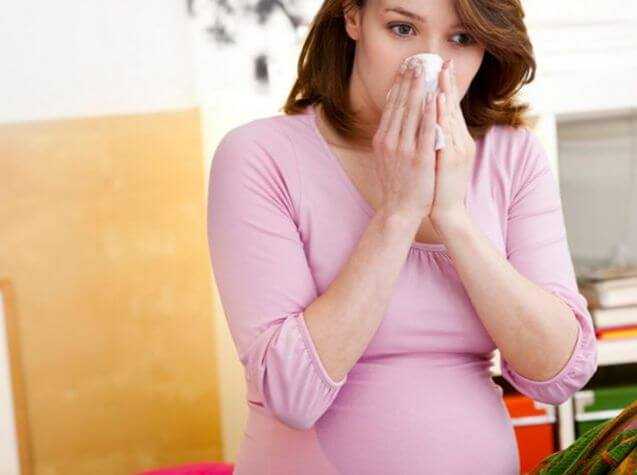 Заложенность носа при беременности: симптомы и лечение ринита