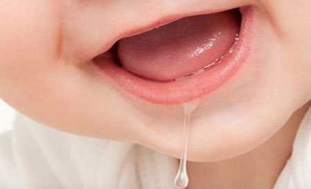 Оказание первой помощи ребенку: что делать, если у ребенка пошла пена изо рта?