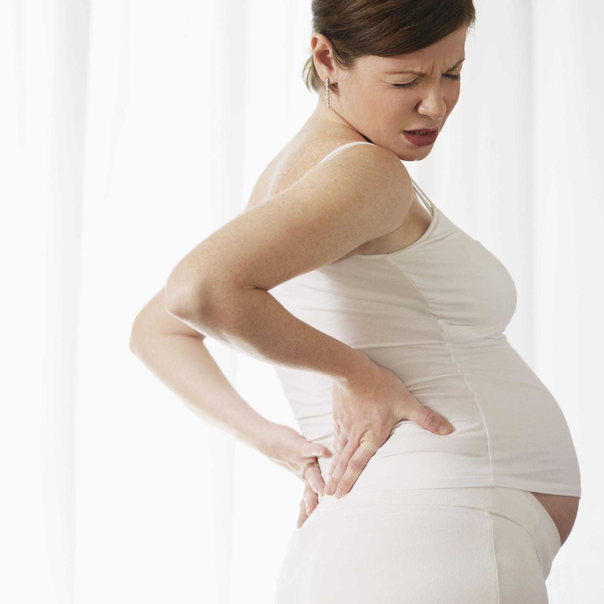 Боли в спине при беременности: причины, лечение и профилактика / mama66.ru