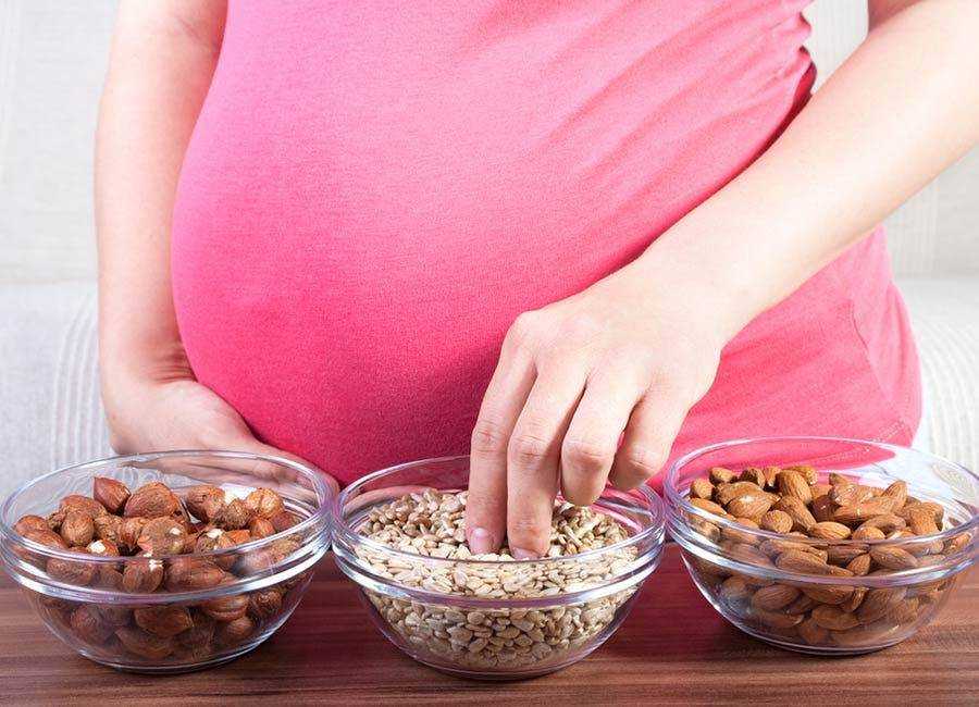 Что нельзя есть при беременности на ранних и поздних сроках?