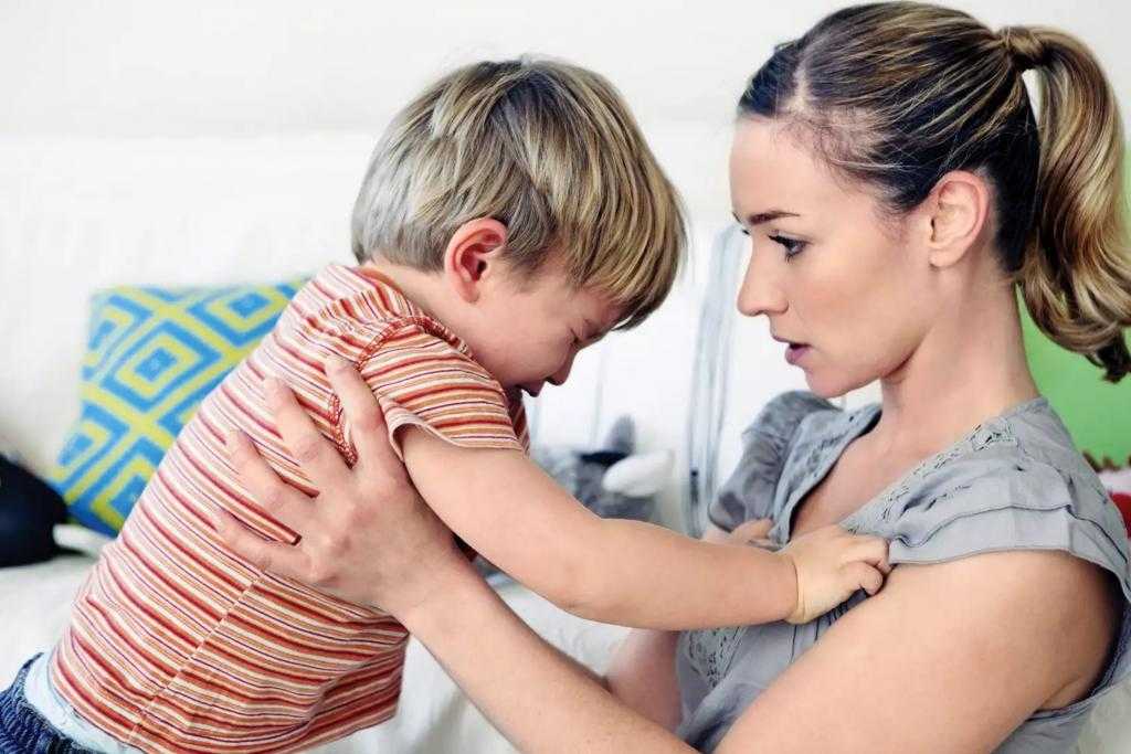 Как научить ребенка расставаться с мамой без слез: 5 важных шагов