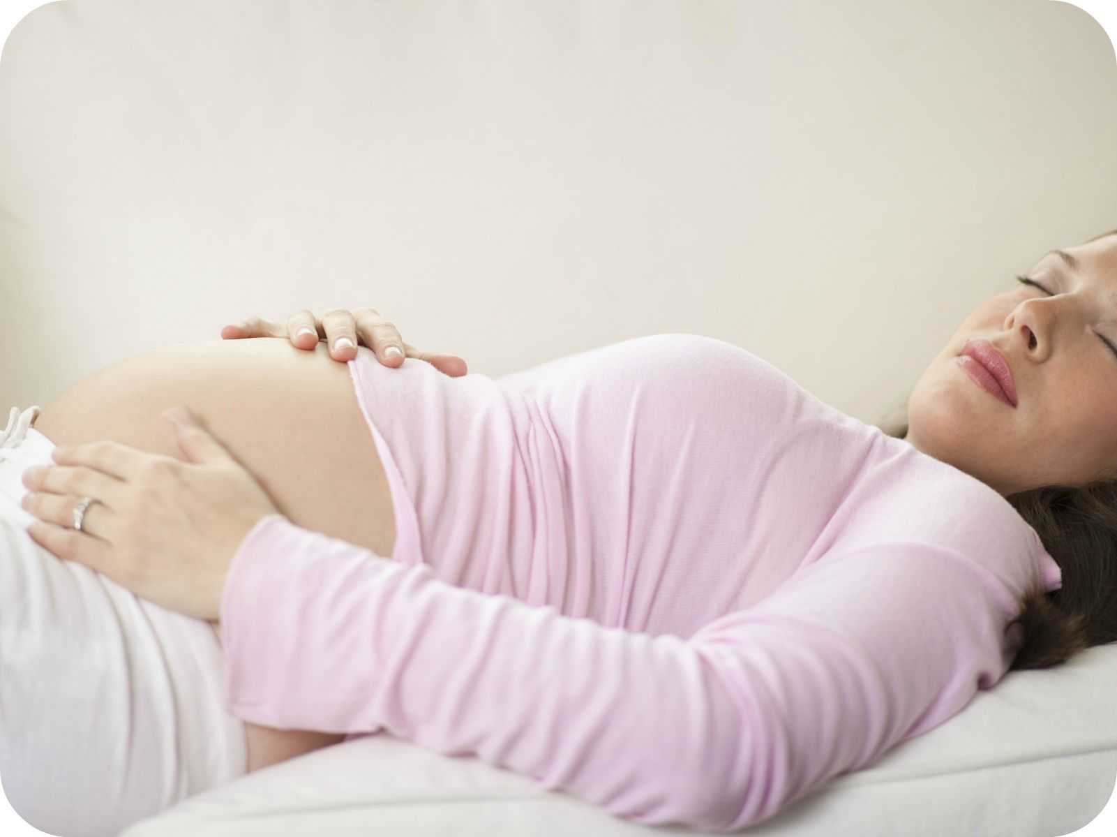 Выделения при беременности: что, как и почему?