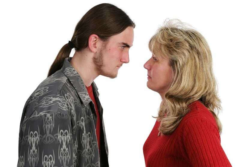 Как наладить отношения с сыном: советы и помощь психолога