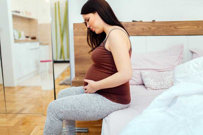 Симфизит у беременных: как диагностировать и лечить. где болит при симфизите у беременных