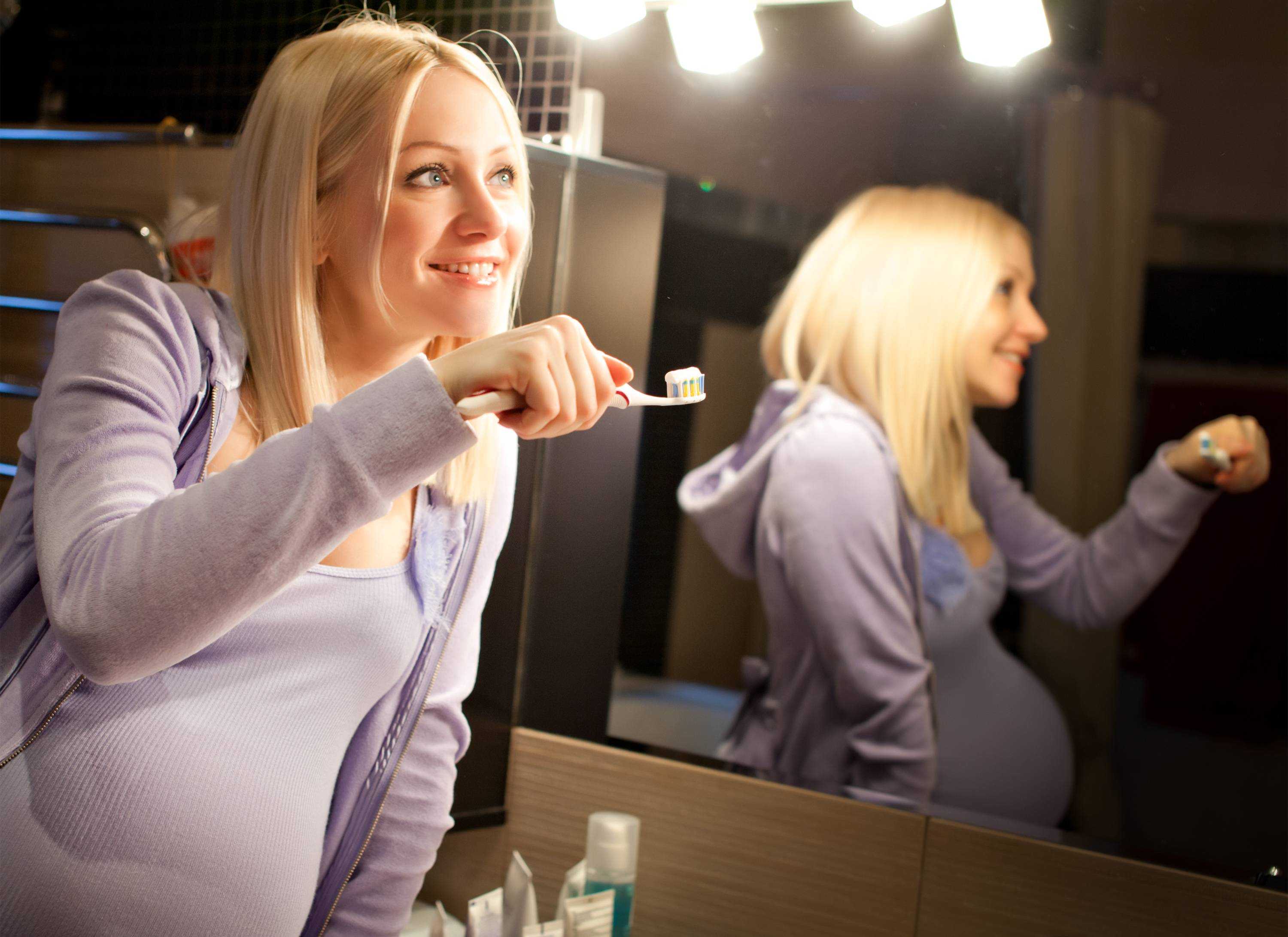 Можно ли ставить и носить брекеты во время беременности