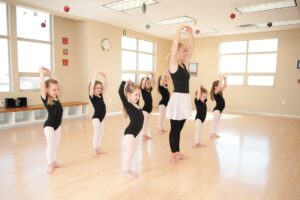 Школа танцев для ребенка